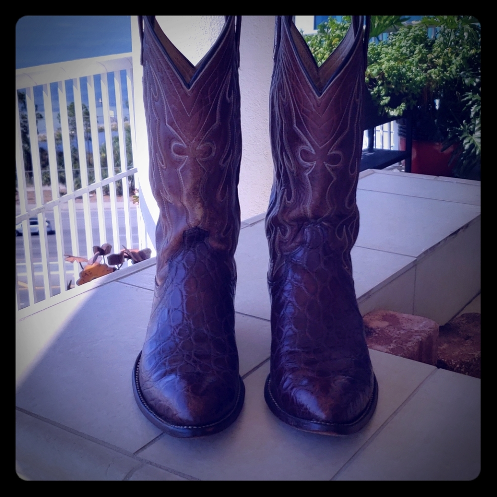 SUPER SHARP VERY NICE DAN POST CAIMAN BOOTS